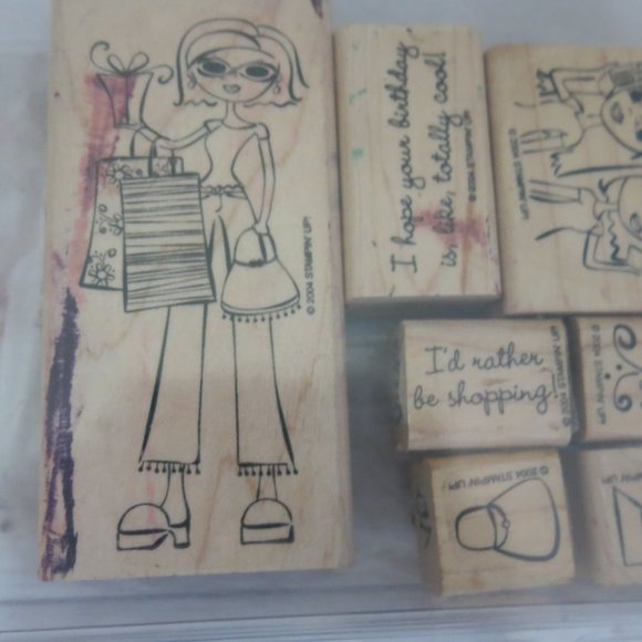 Rubber stamps and paper crimper hand held embossing craft tools. - Picture 6 of 6